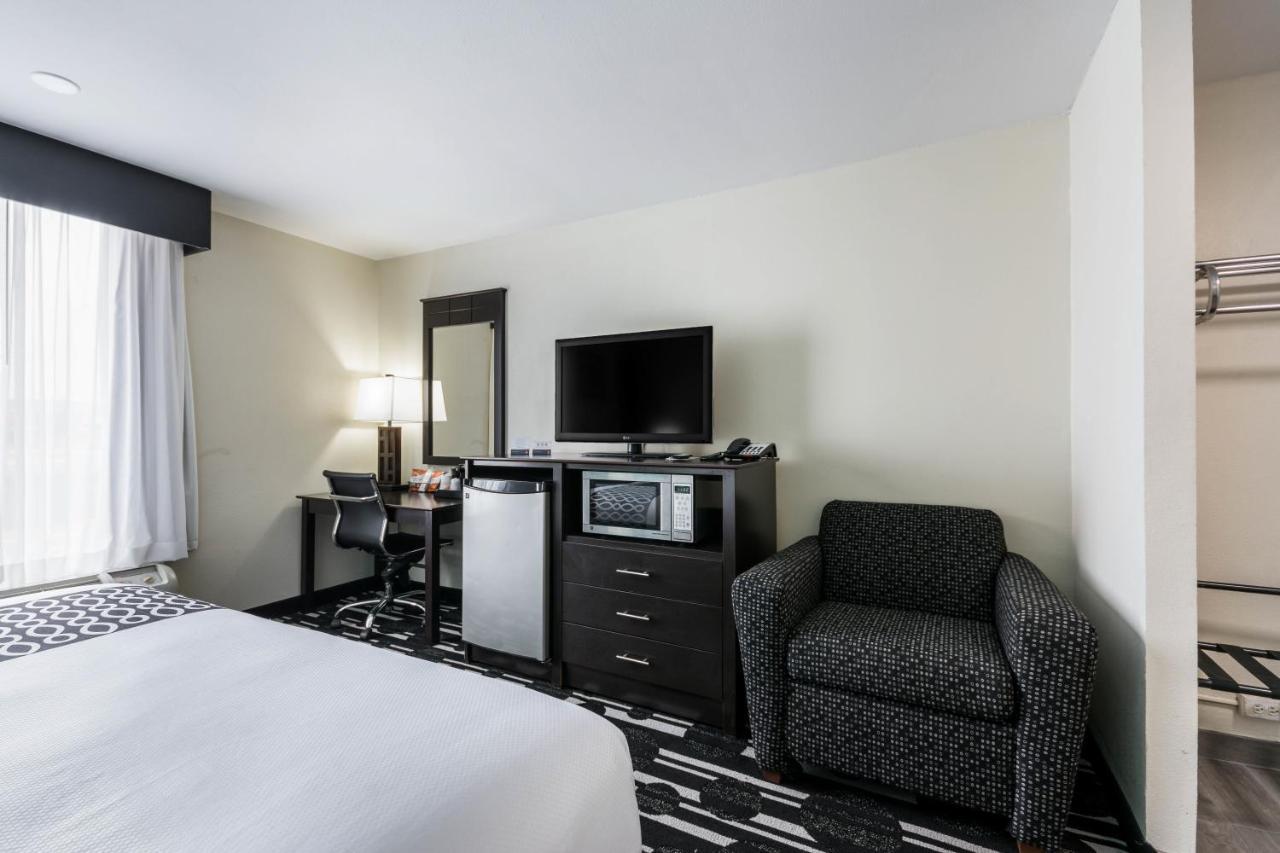 Days Inn By Wyndham Oklahoma City Bricktown Εξωτερικό φωτογραφία